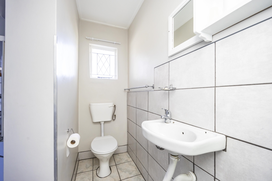 3 Bedroom Property for Sale in Cambridge Eastern Cape